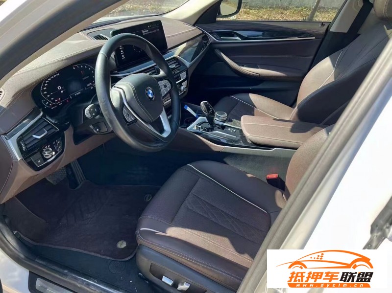  22年寶馬5系轎車(chē) 