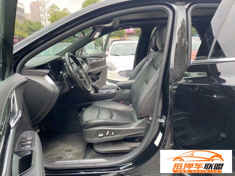  20年凱迪拉克XT5轎車 