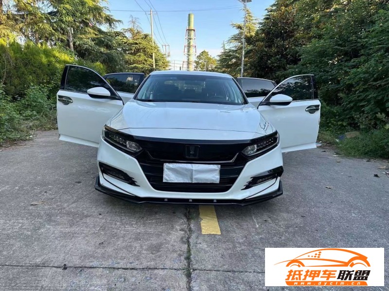  18年本田雅閣轎車 