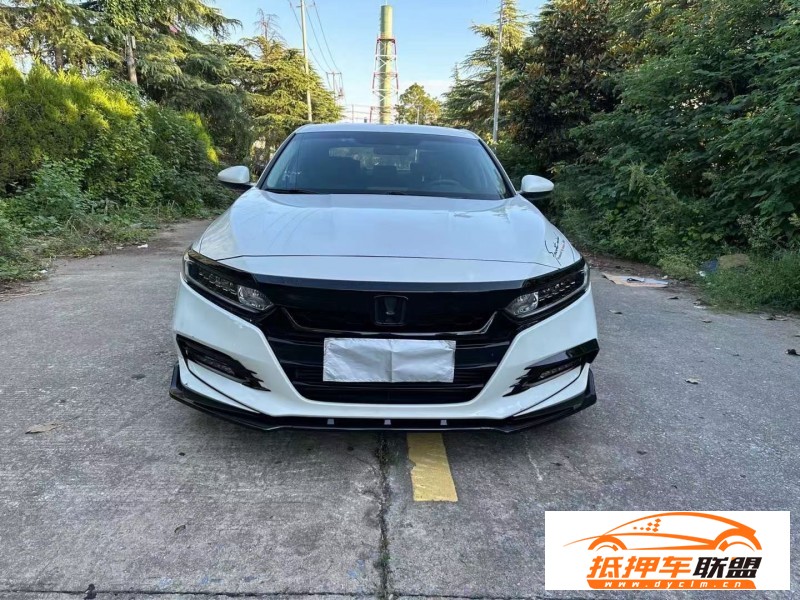  18年本田雅閣轎車 
