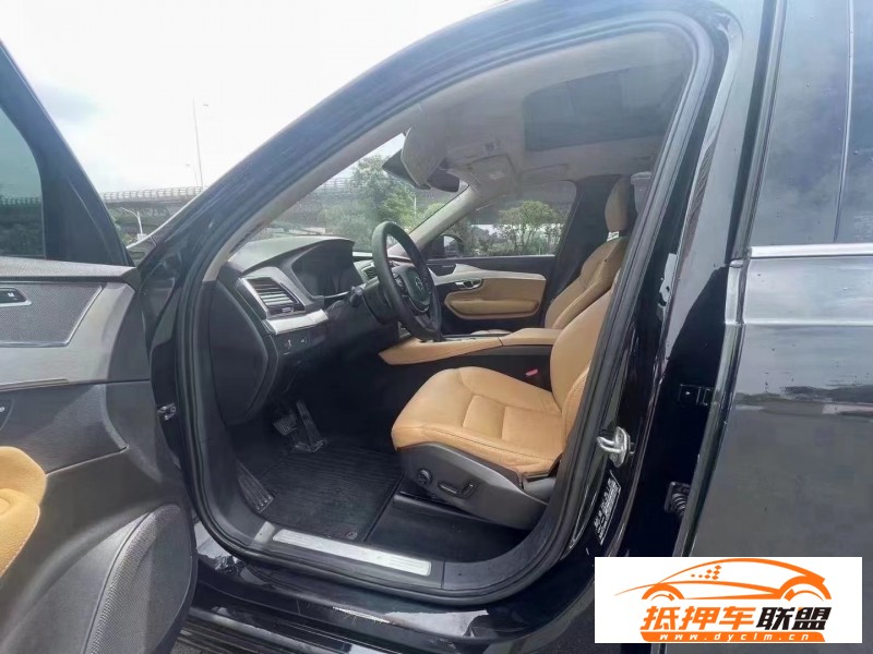  16年沃爾沃XC90轎車 