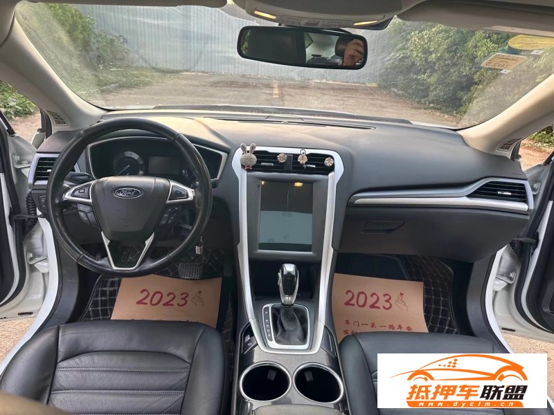  15年福特蒙迪歐轎車 