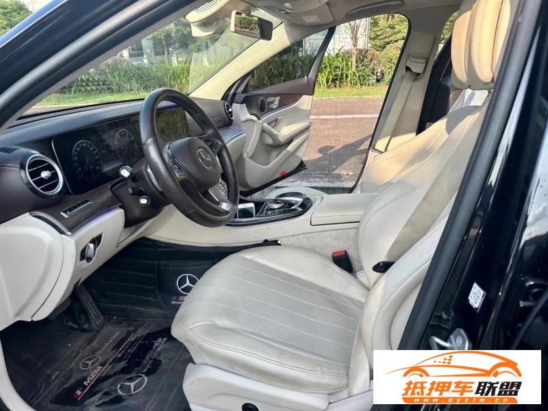  16年奔馳E轎車 