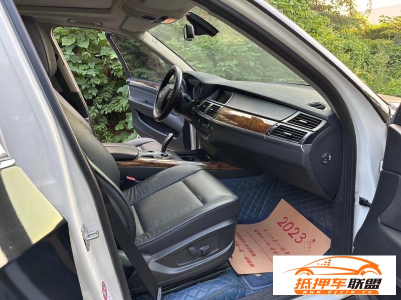  13年寶馬X5轎車 