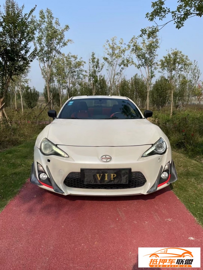  14年豐田86轎車 