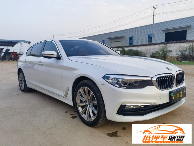  17年寶馬5系轎車 
