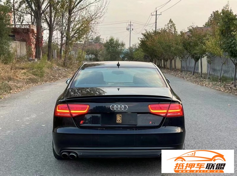  14年奧迪S8轎車(chē) 