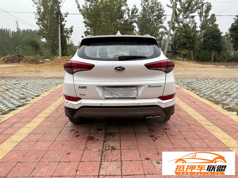  16年現(xiàn)代途勝SUV 