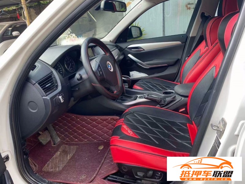  13年寶馬X1轎車 