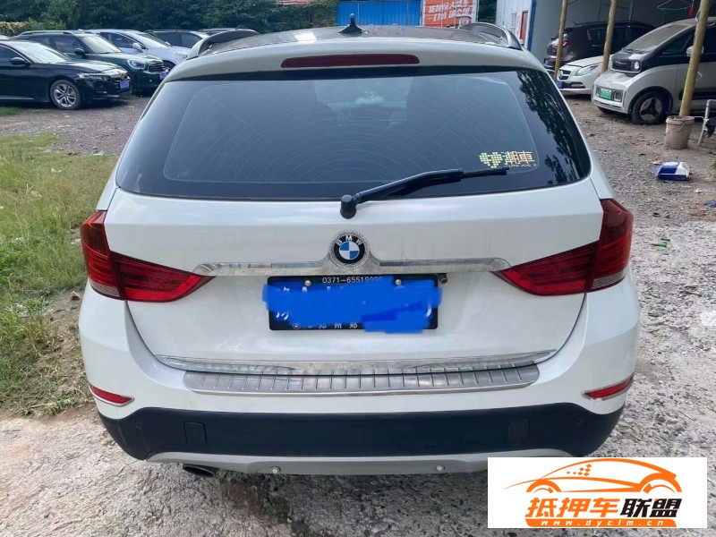  13年寶馬X1轎車 