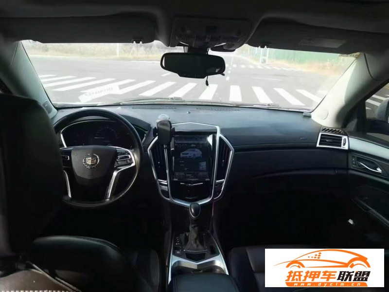  15年凱迪拉克SRX轎車 