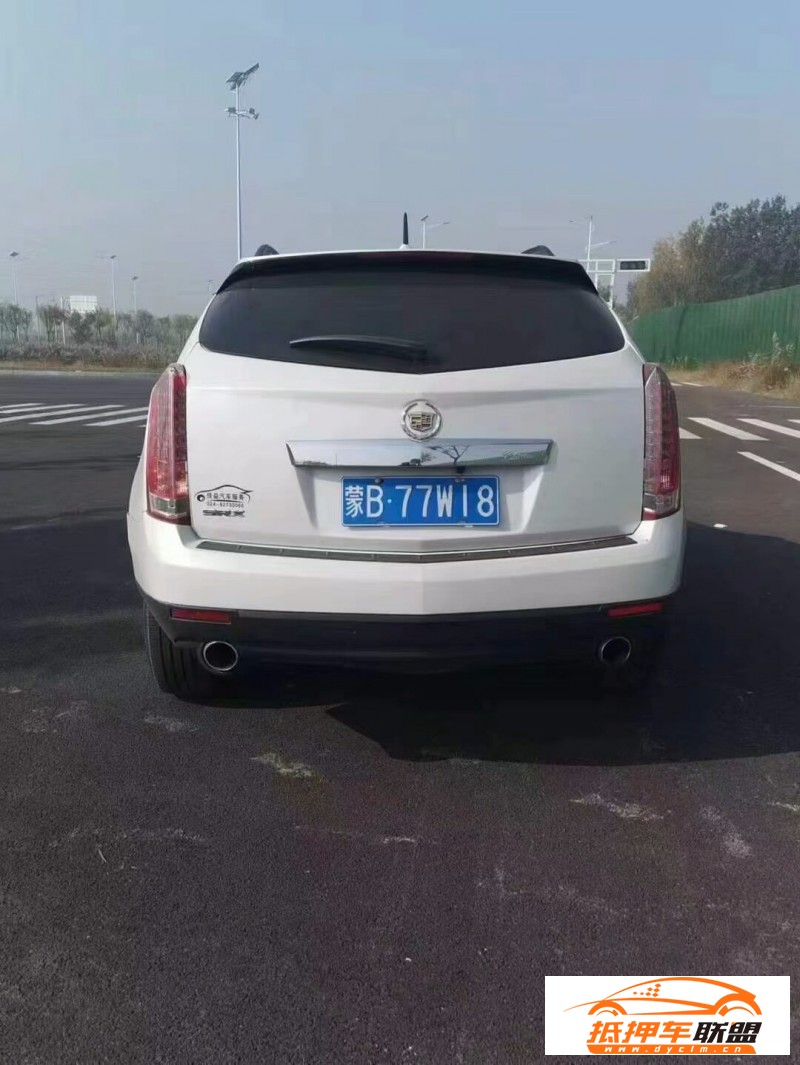  15年凱迪拉克SRX轎車 