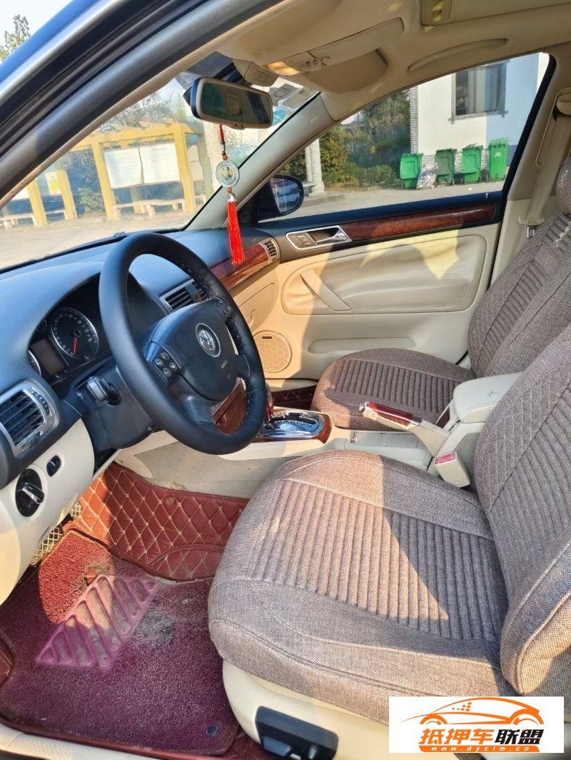  11年大眾帕薩特轎車 