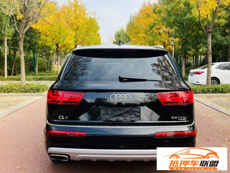  17年奧迪Q7SUV 