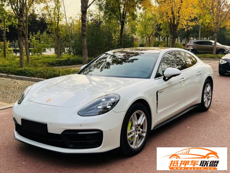  21年保時捷帕納梅拉轎車 