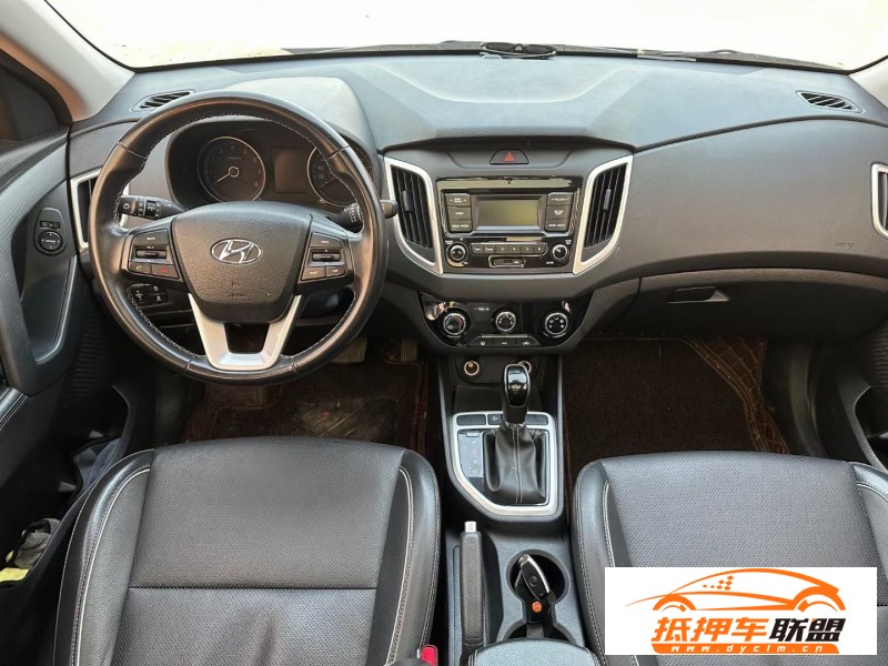  18年現(xiàn)代ix25轎車 