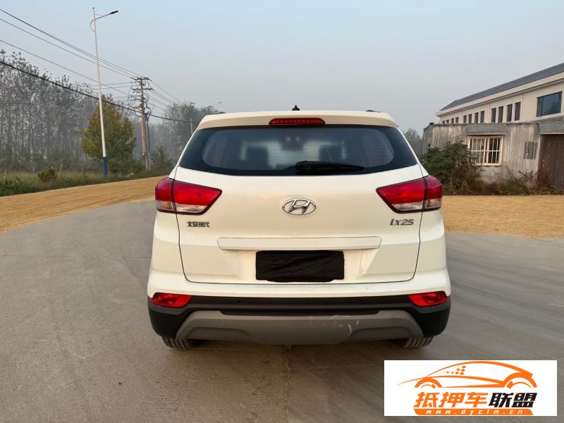  18年現(xiàn)代ix25轎車 