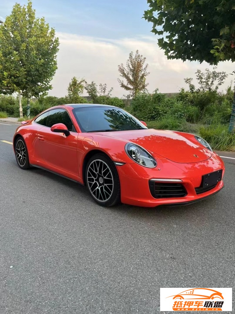  18年保時捷911跑車 