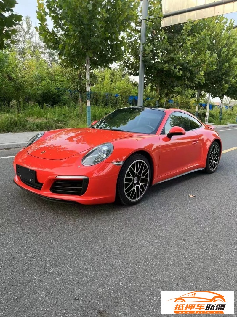  18年保時捷911跑車 