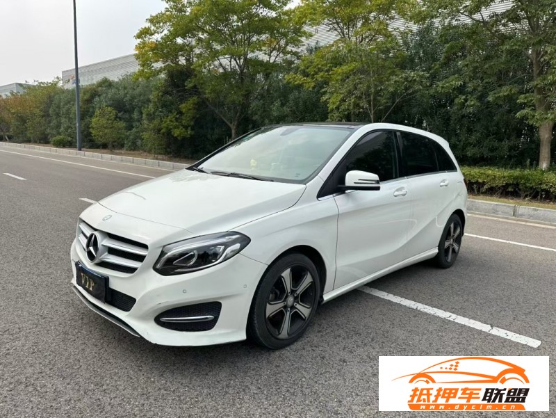  17年奔馳B轎車 
