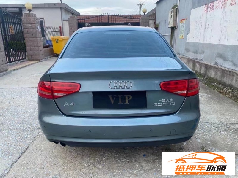 14年奧迪A4轎車 
