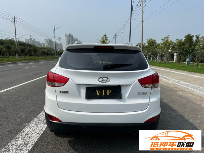  15年現(xiàn)代ix35SUV 