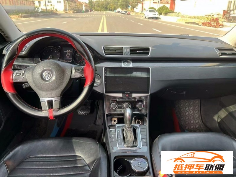  16年大眾邁騰轎車 