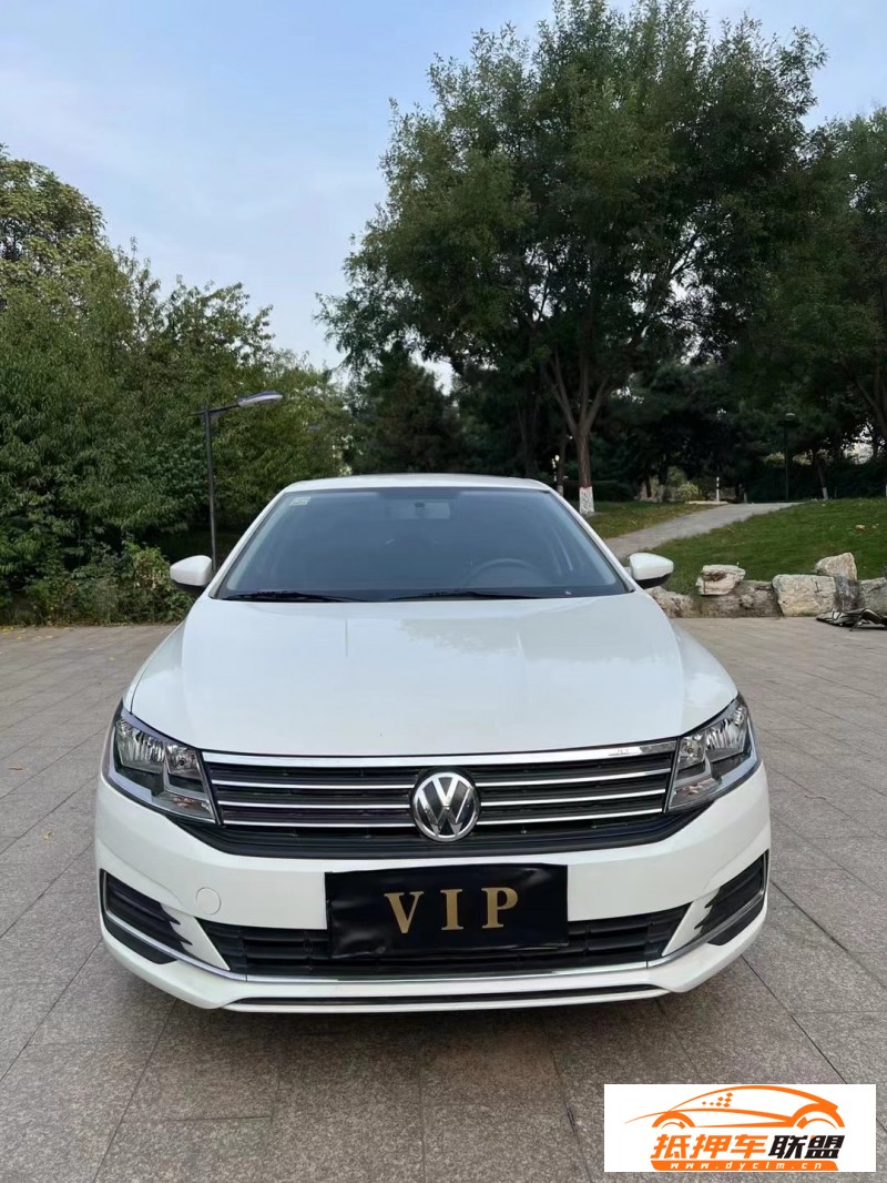  21年大眾朗逸轎車 