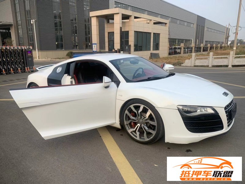  12年奧迪R8轎車 