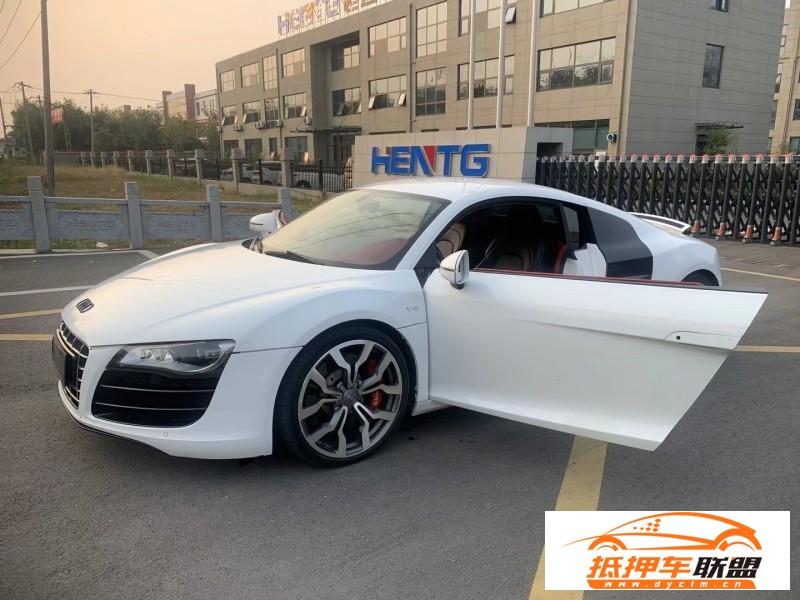  12年奧迪R8轎車 