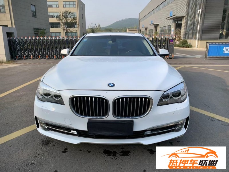  11年寶馬7系轎車 