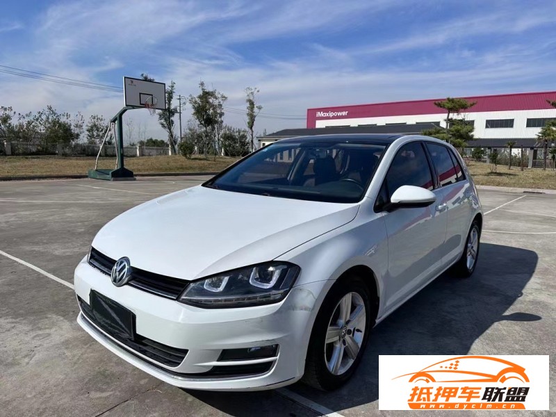  16年大眾高爾夫轎車 