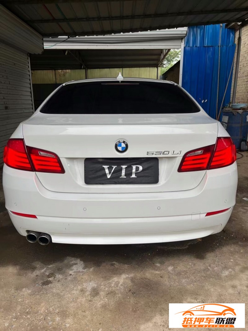  13年寶馬5系轎車 