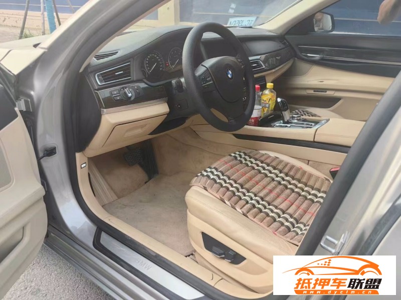  12年寶馬7系轎車 