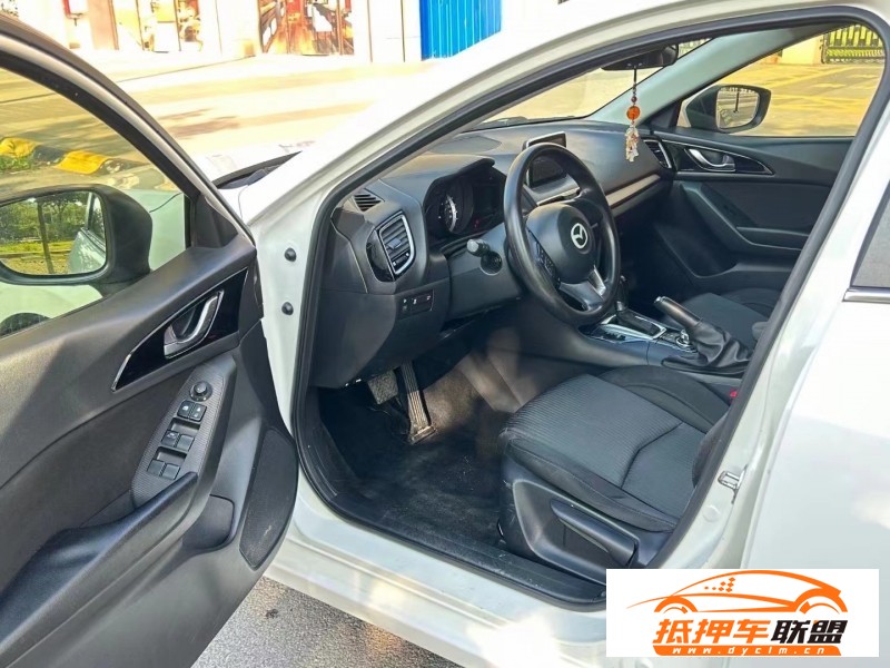  15年馬自達昂克賽拉轎車 