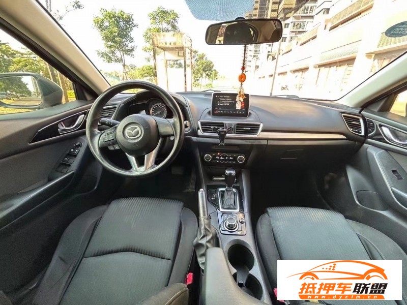  15年馬自達昂克賽拉轎車 