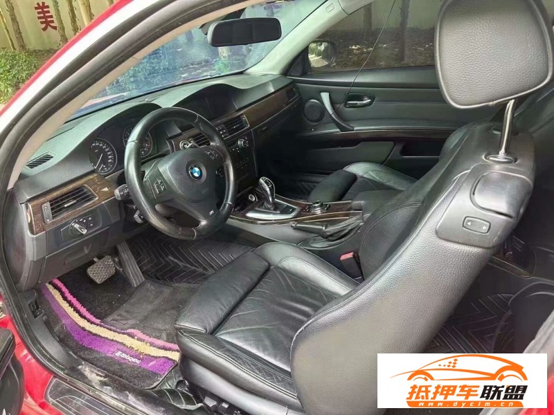  13年寶馬3系轎車 