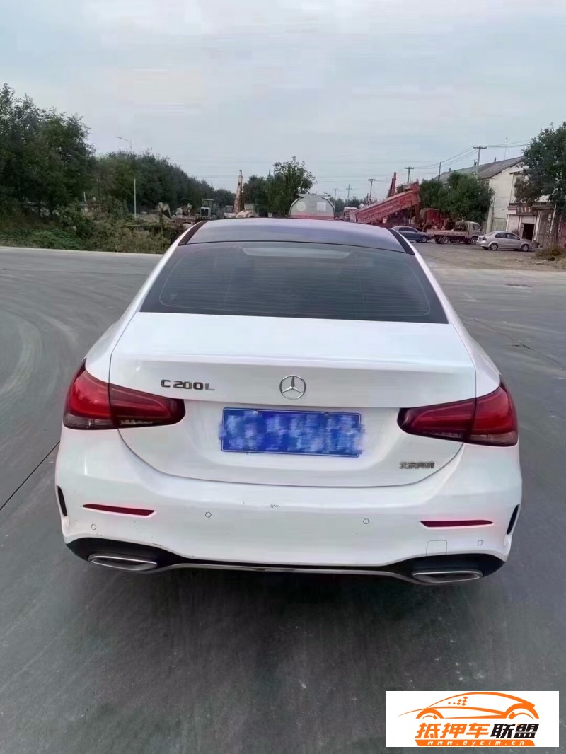  19年奔馳A轎車 