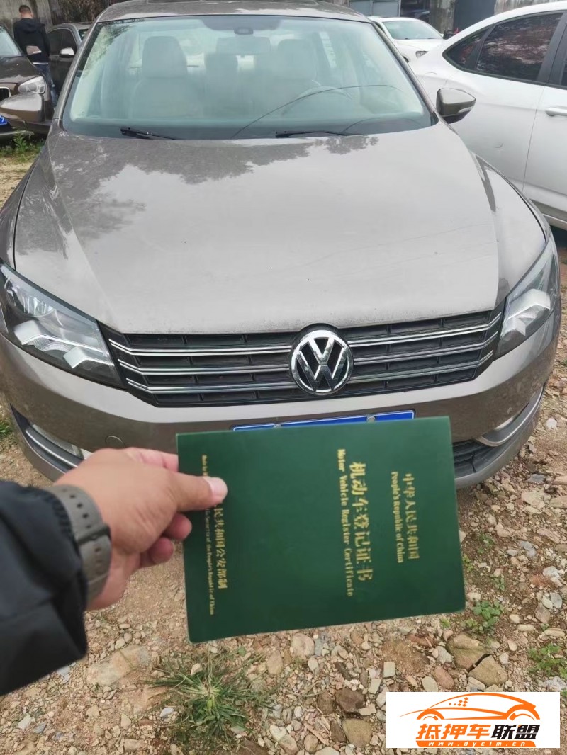  12年大眾帕薩特轎車 