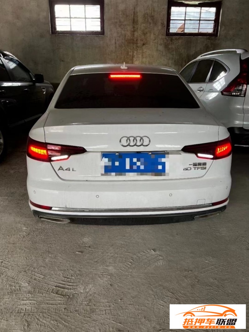  19年奧迪A4L轎車 