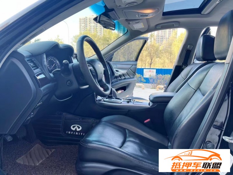  14年英菲尼迪Q70轎車 