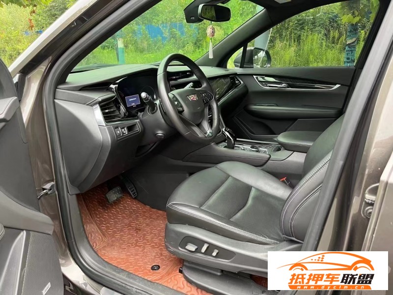  20年凱迪拉克xt6轎車 