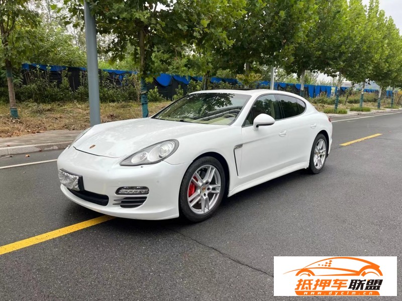 13年保時(shí)捷帕納梅拉轎車 