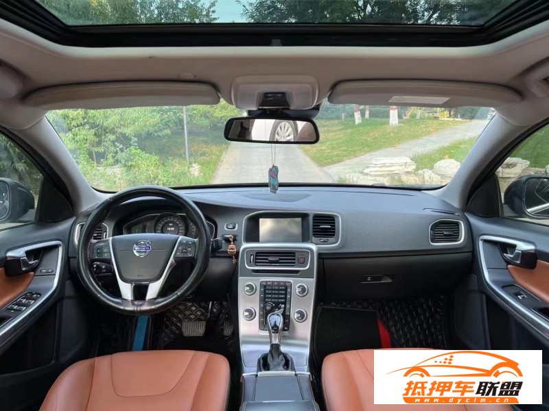  17年沃爾沃S60L轎車 