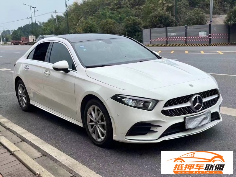  19年奔馳A轎車 