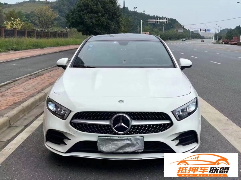 19年奔馳A轎車 