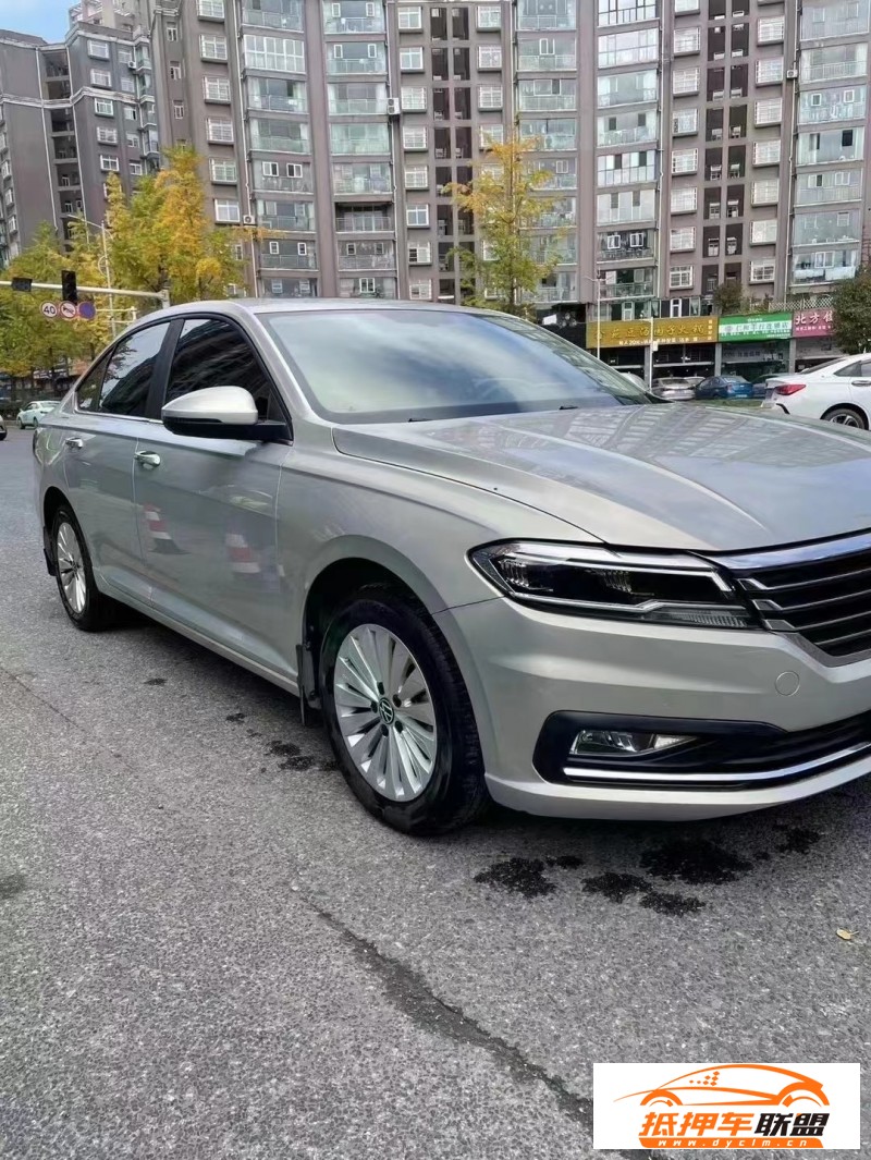  21年大眾朗逸轎車 