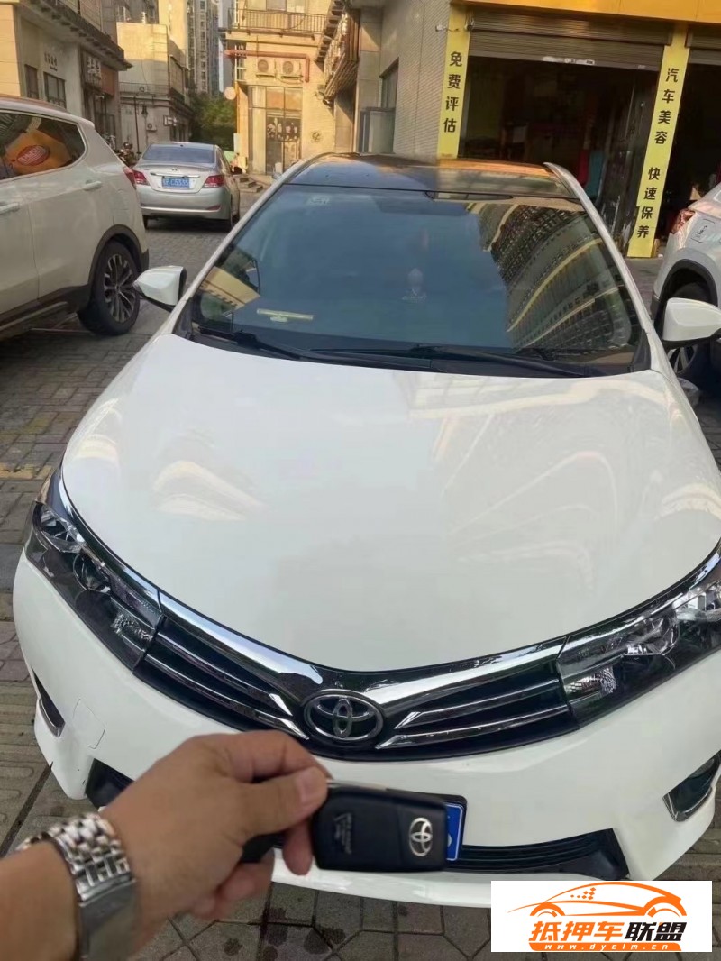  15年豐田卡羅拉轎車 