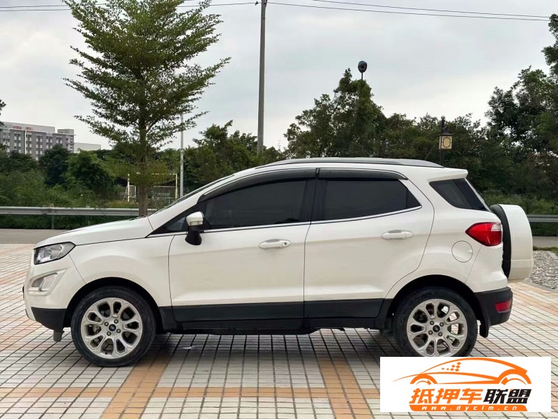  18年福特翼搏轎車 