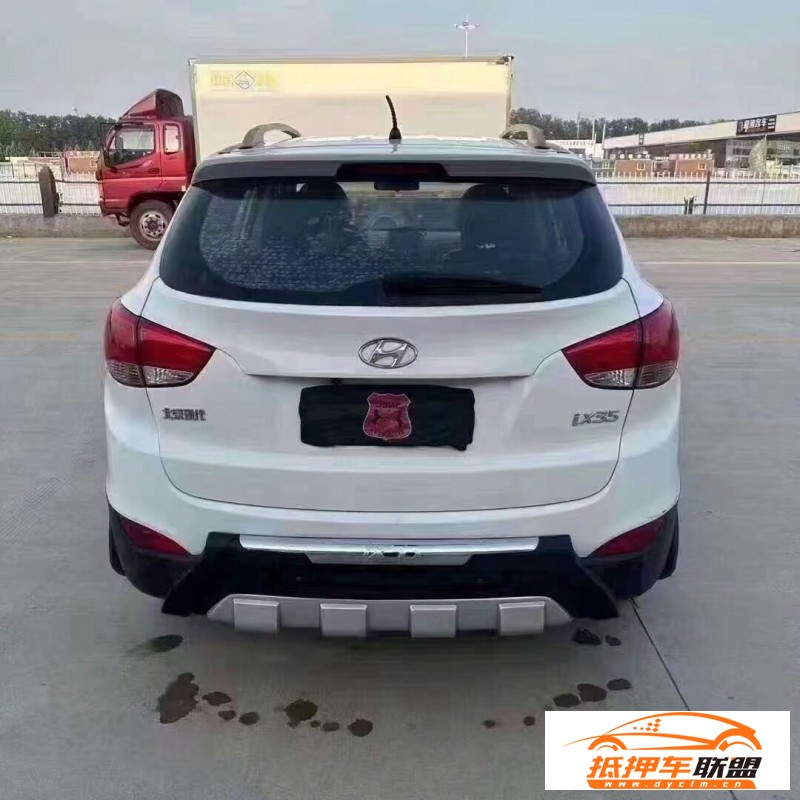  16年現(xiàn)代ix35轎車 